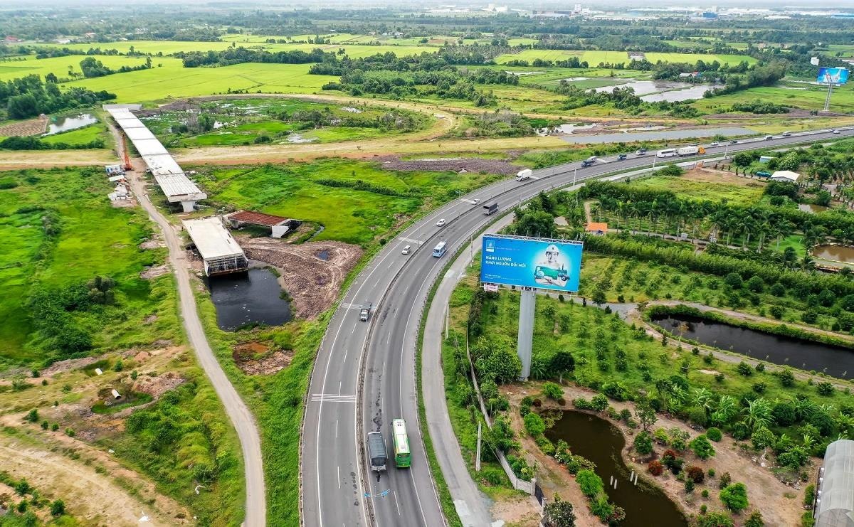 Can 44.300 ty dong dau tu tuyen cao toc Chau Doc - Can Tho - Soc Trang hinh anh