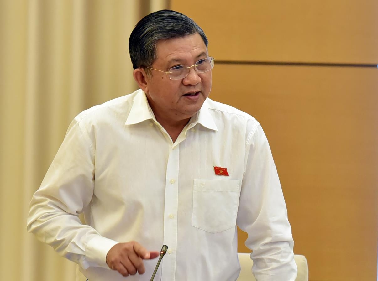 Bo truong GTVT tra loi chat van anh 1