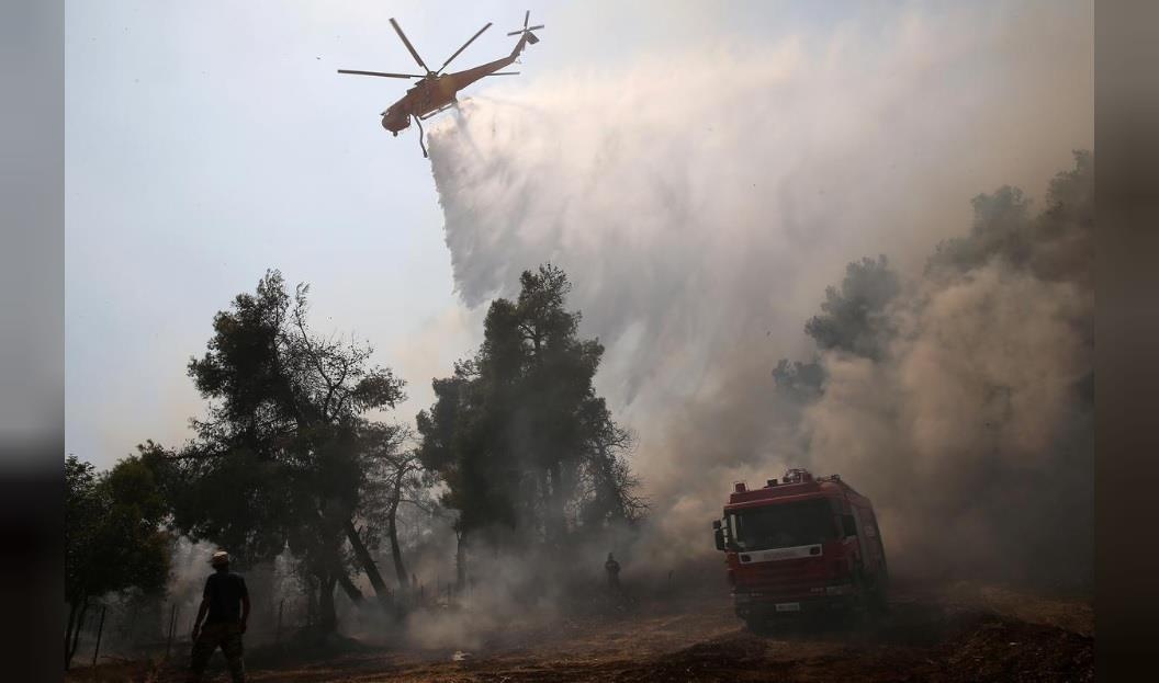 Viet Nam mua truc thang chua chay anh 5