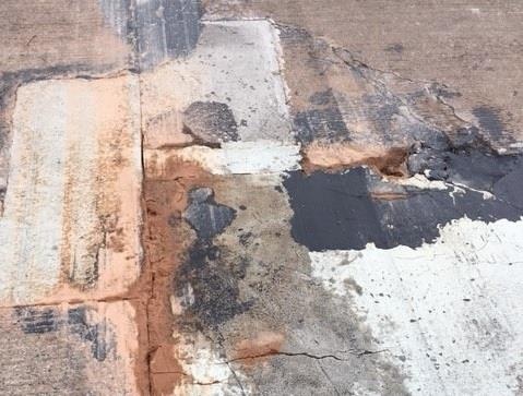 đường băng sân bay Nội Bài xuống cấp ảnh 5 duong bang san bay Noi Bai xuong cap anh 5