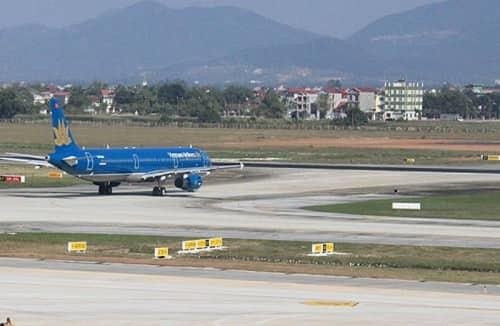 Danh 5 tieng moi dem de sua chua, tram va duong bang Noi Bai hinh anh