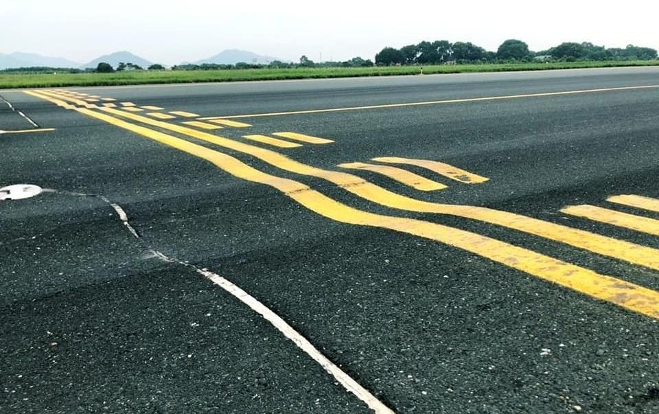 Bộ trưởng GTVT yêu cầu sửa đường băng ảnh 2 Bo truong GTVT yeu cau sua duong bang anh 2