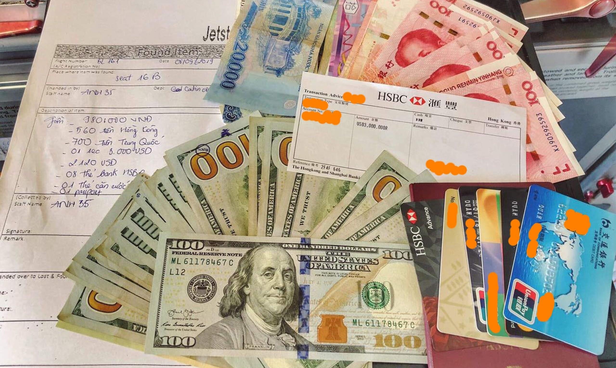 Hanh khach bo quen hon 125 trieu dong tren may bay hinh anh