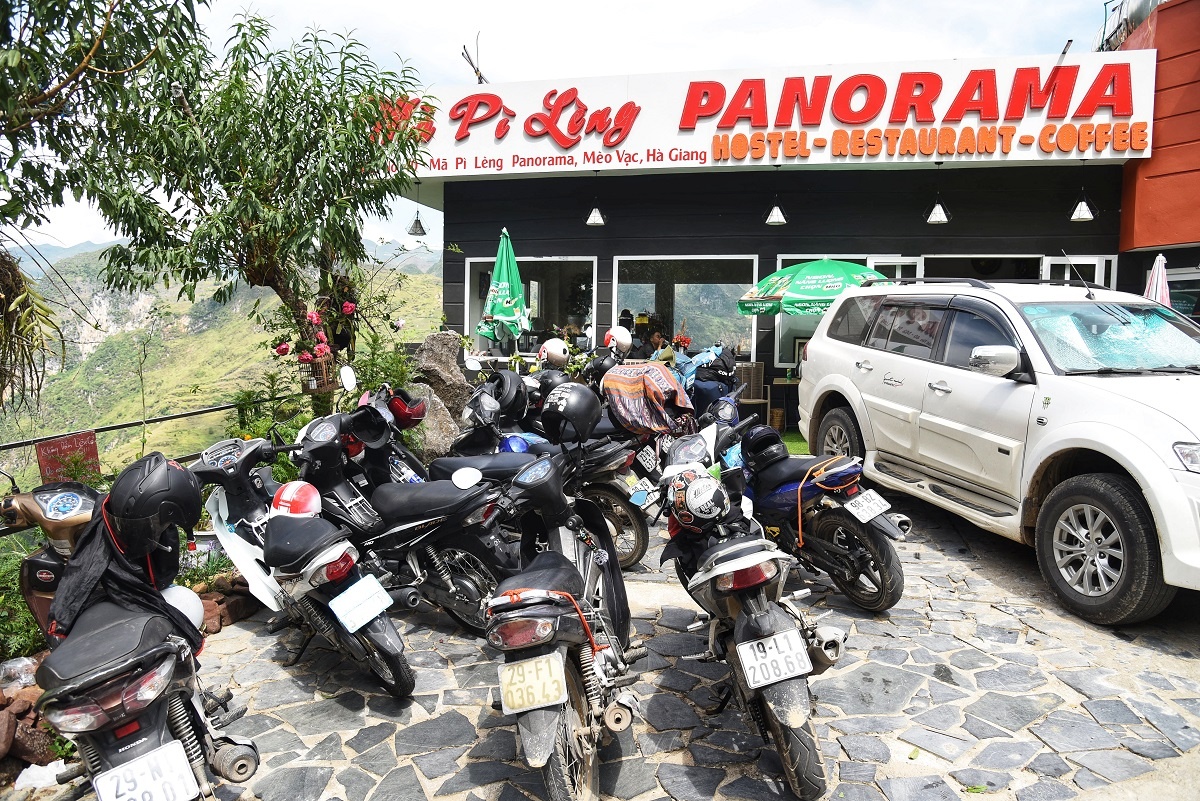 nha 7 tang tren deo Ma Pi Leng anh 1