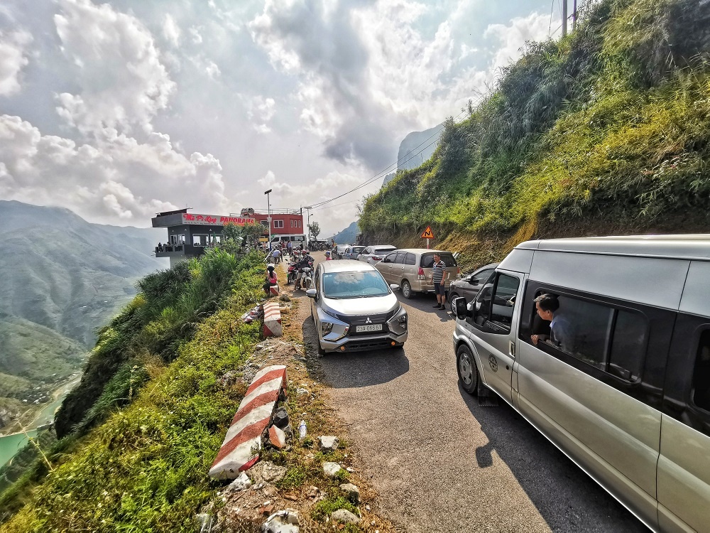 Cong trinh 7 tang Ma Pi Leng anh 2