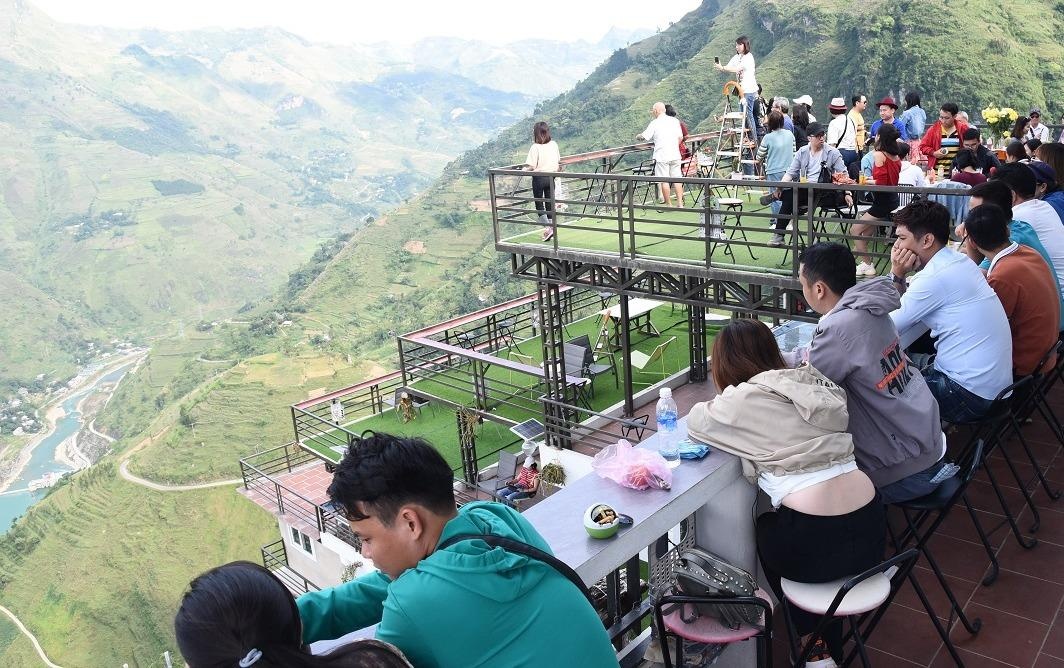 Bo Van hoa neu quan diem ve nha nghi khong phep Ma Pi Leng Panorama hinh anh