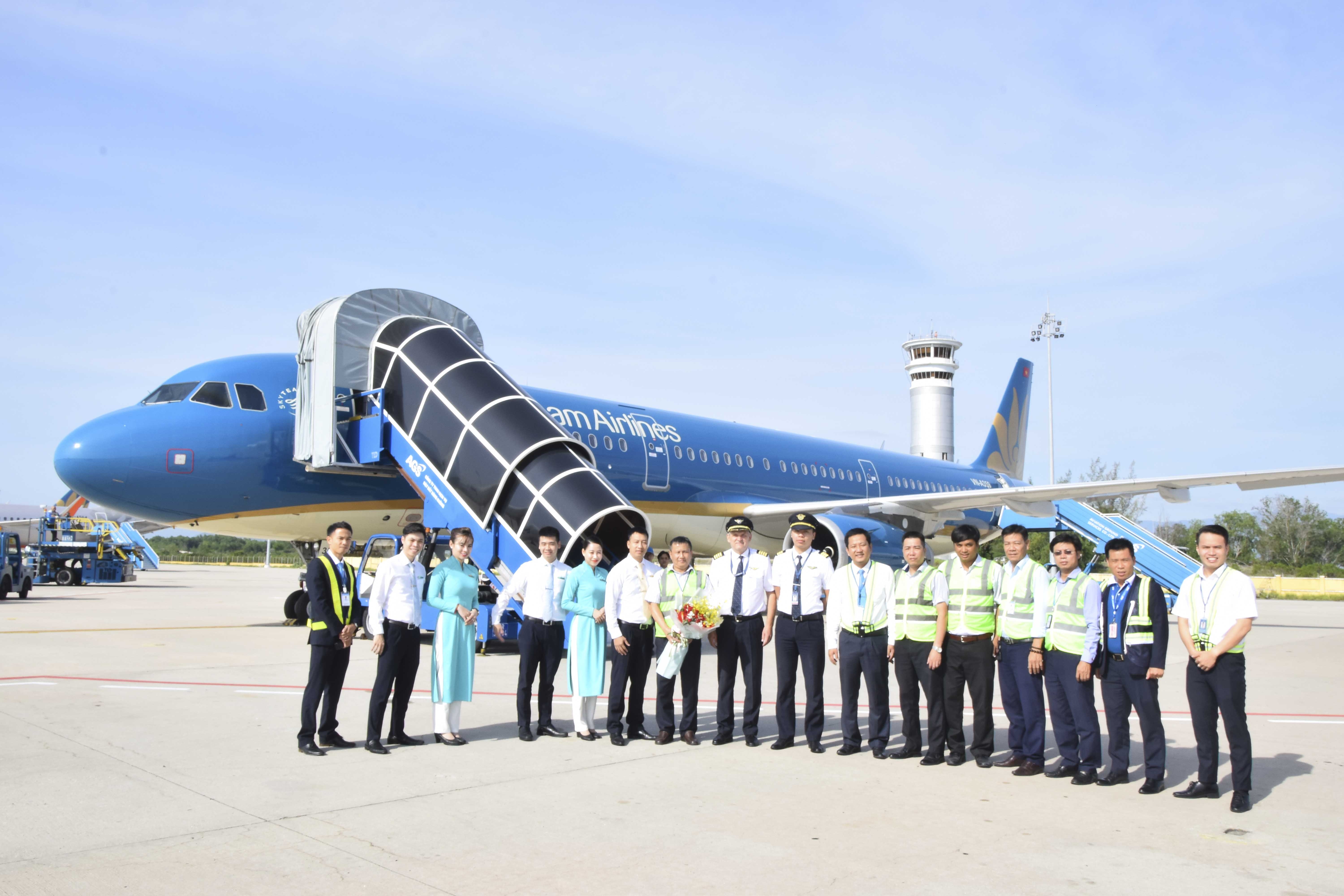 San bay Cam Ranh co them duong bang so 2 hinh anh