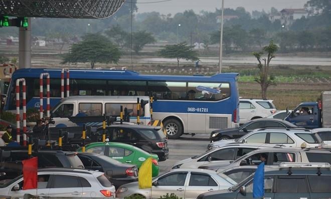 Yeu cau gia han su dung ve thang BOT vi cach ly xa hoi hinh anh