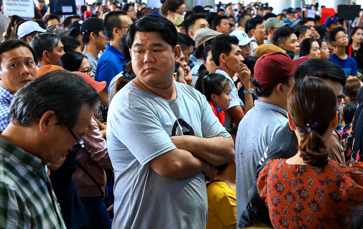 Hang khong, duong sat tang chuyen van co nguy co chay ve dip Tet hinh anh