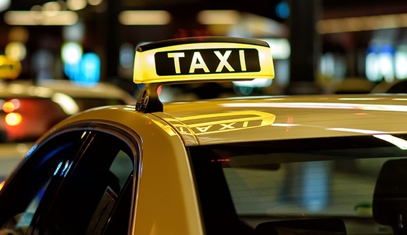 Bo quy dinh buoc gan mao voi taxi truyen thong hinh anh