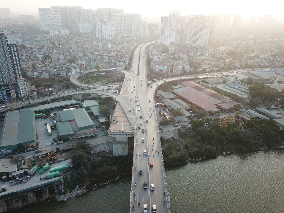 hoan thien cau vinh tuy anh 1