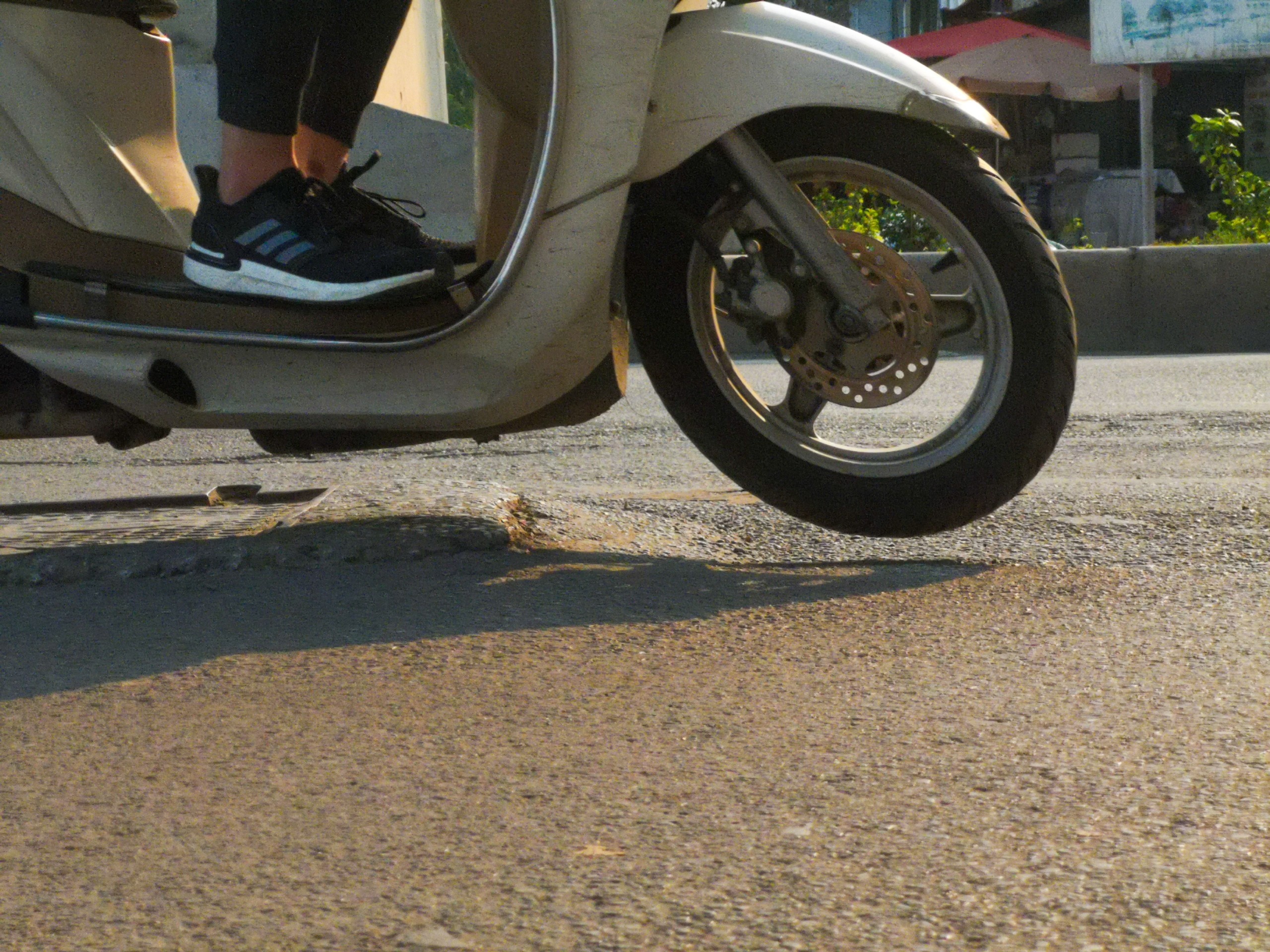 duong cau giay hu hong anh 4