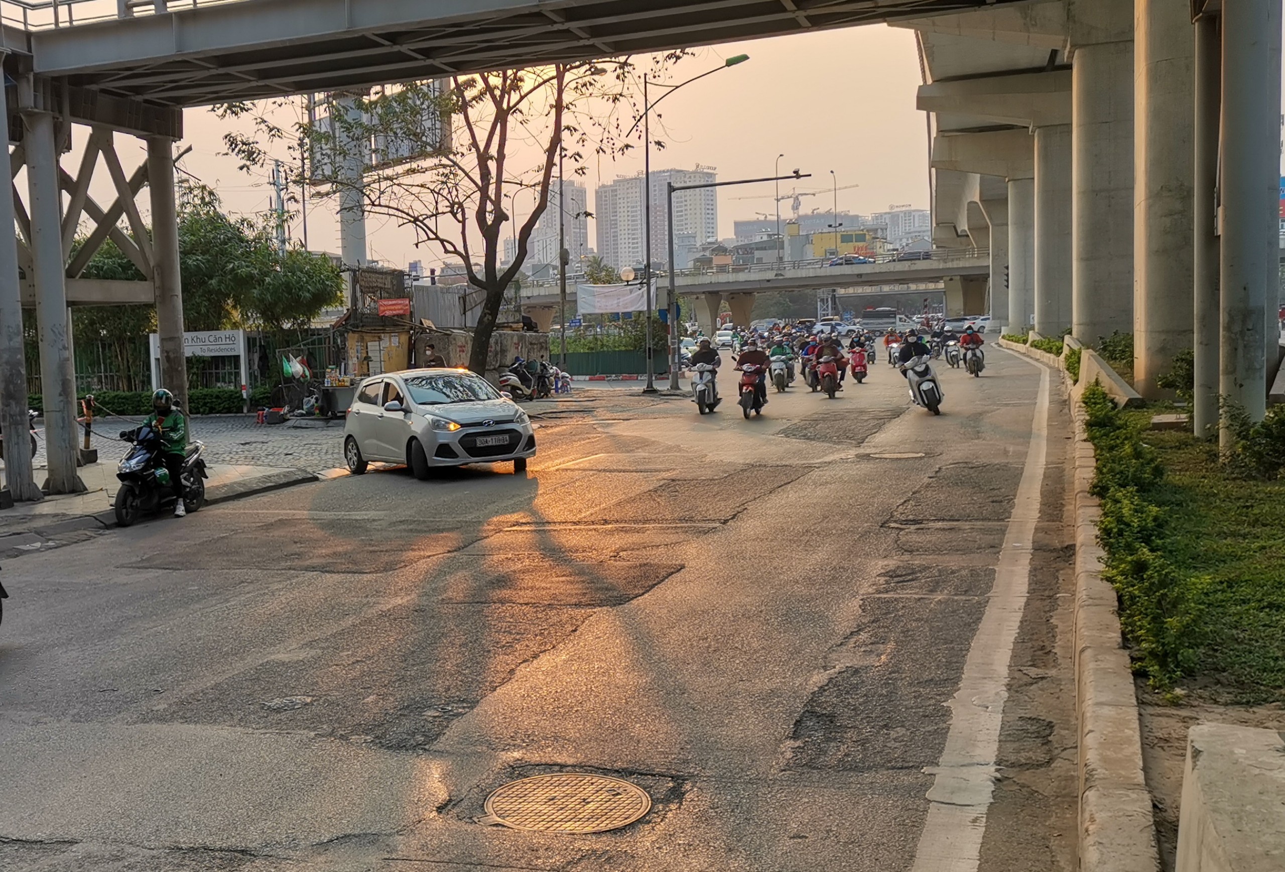 duong cau giay hu hong anh 1