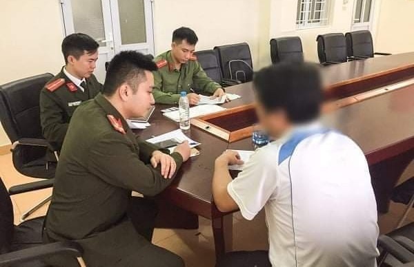 Bi phat 5 trieu vi lap nhom bao chot CSGT do nong do con hinh anh