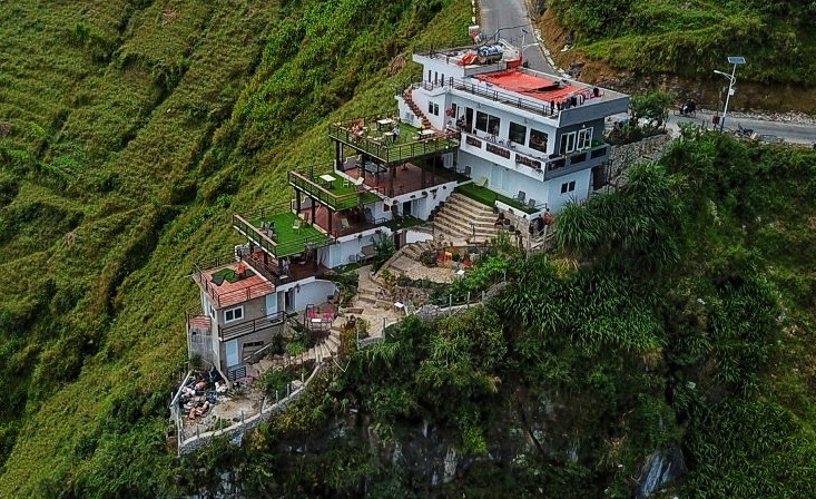 Hoan thien phuong an cai tao toa nha Ma Pi Leng Panorama truoc 10/3 hinh anh