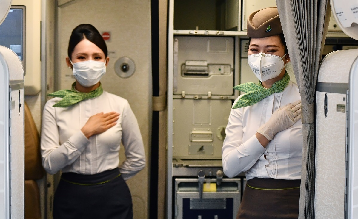 Hang bay cho tiep vien nghi luan phien hinh anh