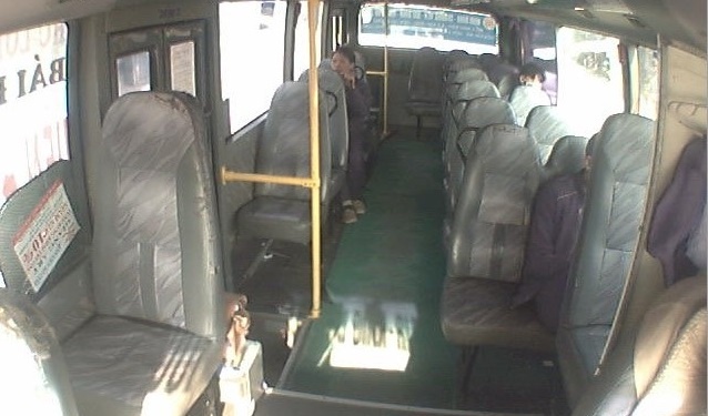 nha xe giam chuyen vi Covid-19 anh 1