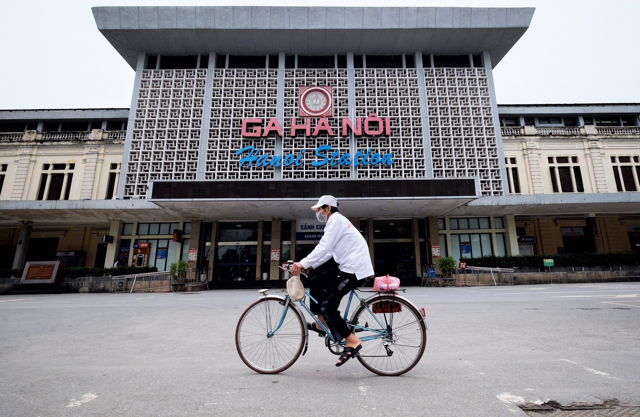 Nguoi lao dong duoc nghi 4 ngay dip 30/4 hinh anh