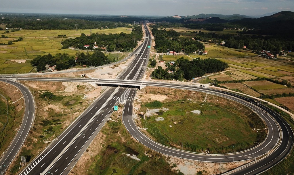 Chi gan 100.000 ty lam duong cao toc Bac - Nam hinh anh