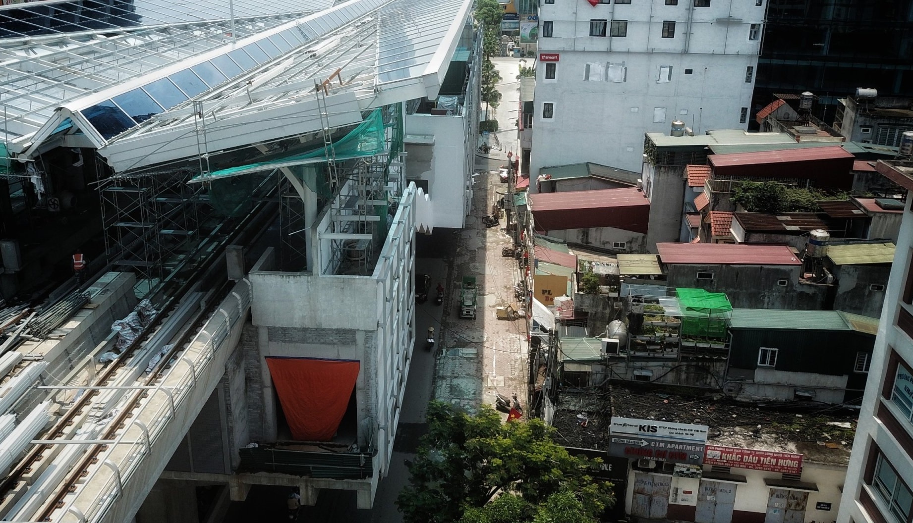 Metro Nhon thieu dat xay thang noi nha ga hinh anh