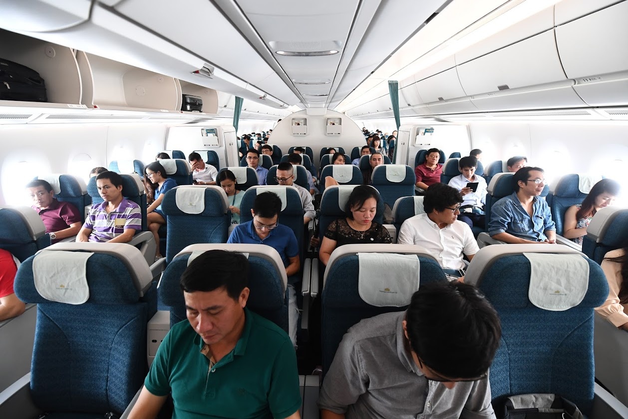 gay roi tren may bay anh 1