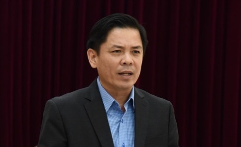 Bo truong va dan can bo GTVT xin kiem diem vi cham thu phi khong dung hinh anh