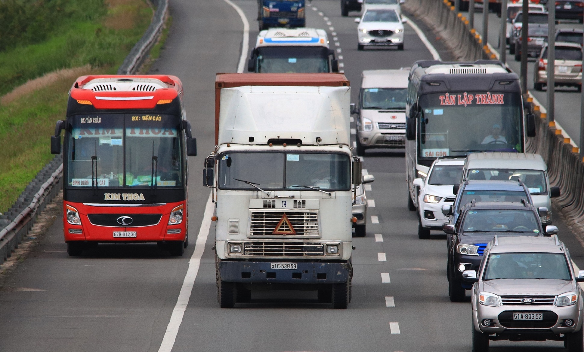 Bo GTVT kien nghi som thu phi cao toc TP.HCM - Trung Luong hinh anh