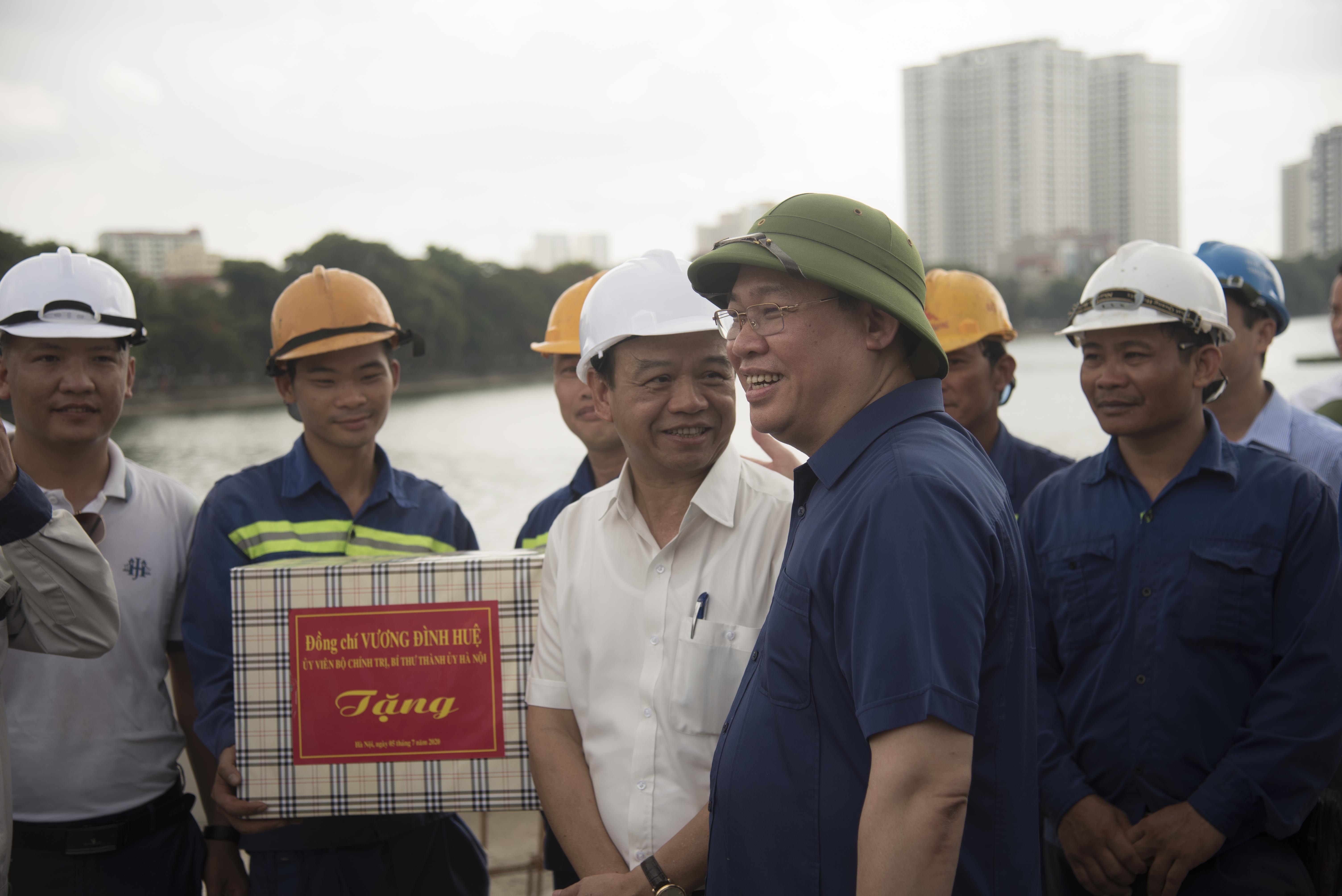 bi thu Vuong Dinh Hue thi sat du an anh 2