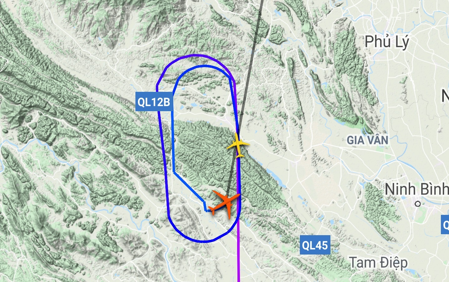 Bo truong GTVT yeu cau khac phuc ngay viec bay long vong tren troi hinh anh