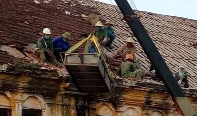 Nha tho Bui Chu bat dau do mai ngoi, nen gach hinh anh