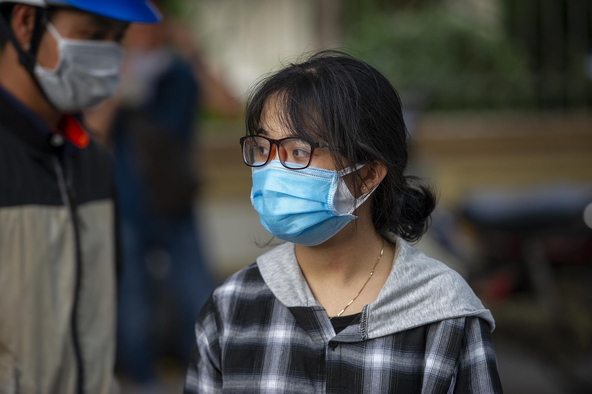 Trao nhu yeu pham cho y bac si,  benh nhan Covid-19 anh 8