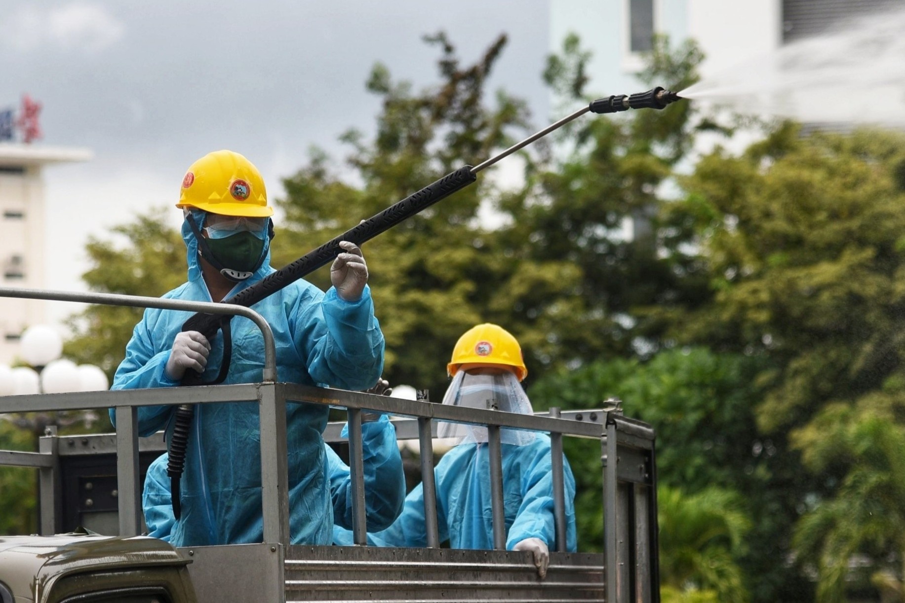 25 binh si lam sach benh vien du bi dieu tri Covid-19 hinh anh