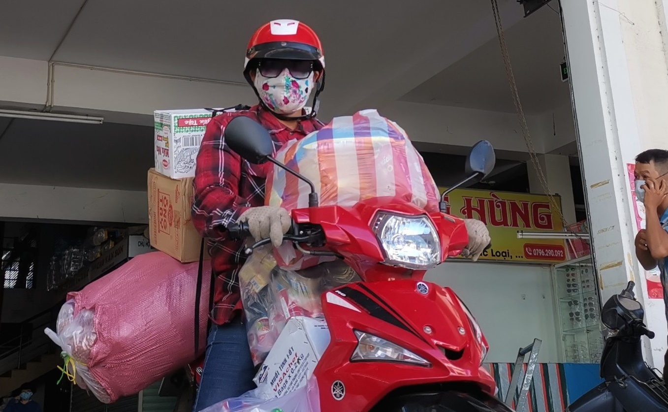 Lich trinh phuc tap cua tieu thuong cho dau moi mac Covid-19 hinh anh