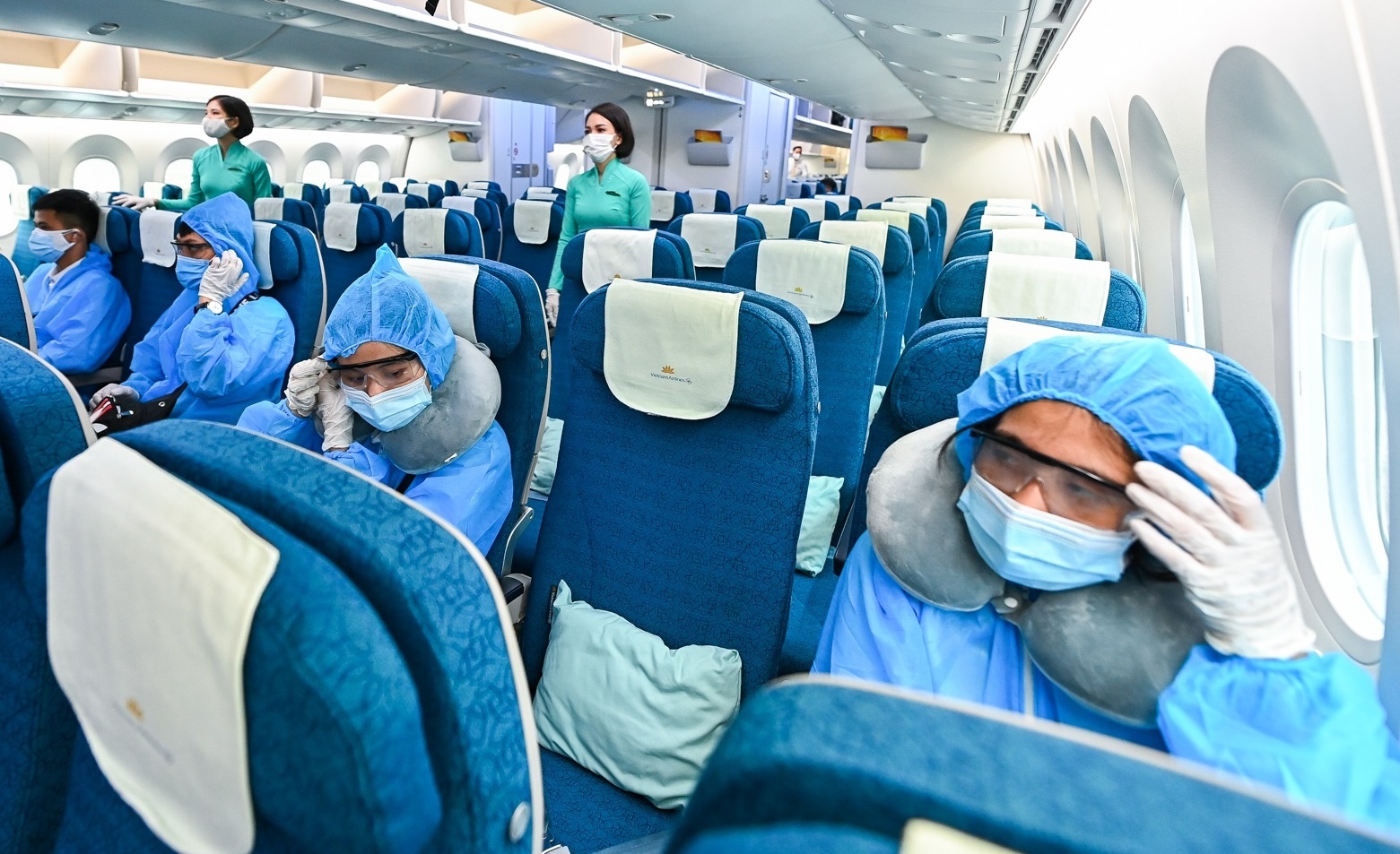 Ban ve chuyen bay tu Seoul ve Viet Nam hinh anh