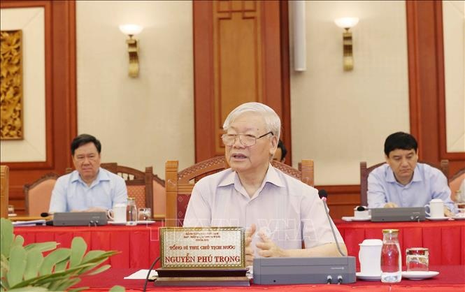 Bo Chinh tri hoan thanh chuong trinh lam viec voi 67 dang bo TW hinh anh