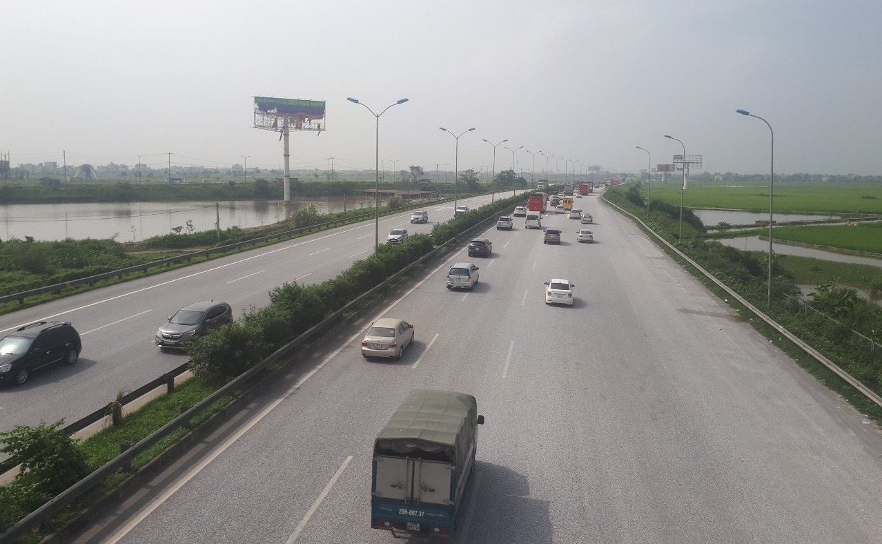 camera giam sat tren cao toc anh 1