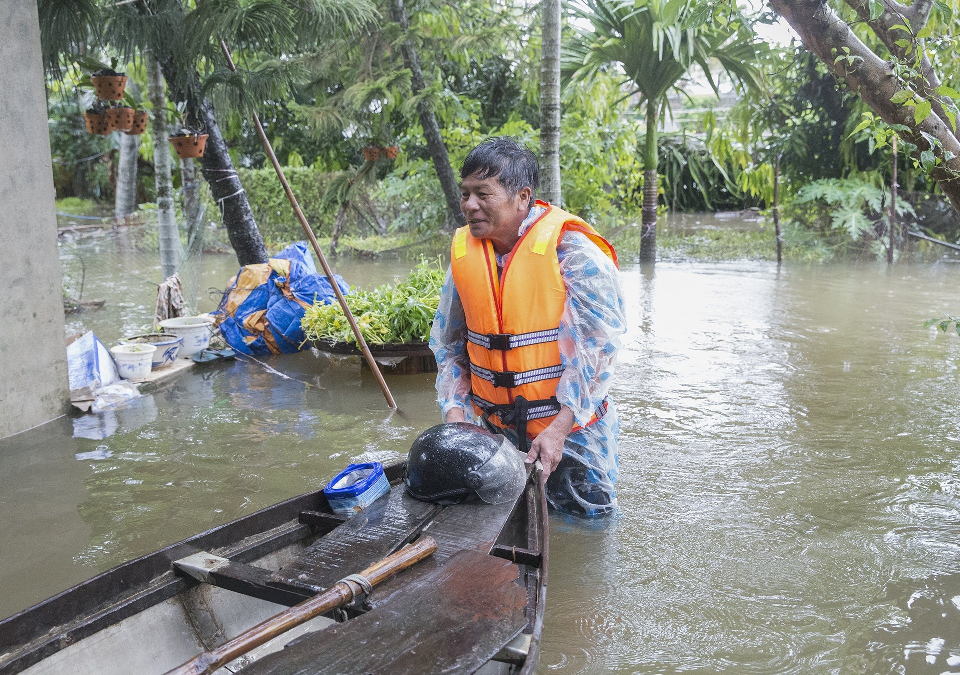 nguoi chet trong mua lu anh 1