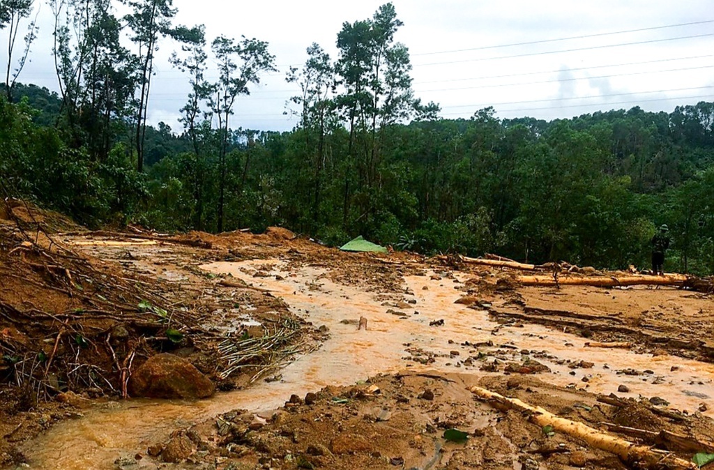 thieu tuong Man mat tich anh 3