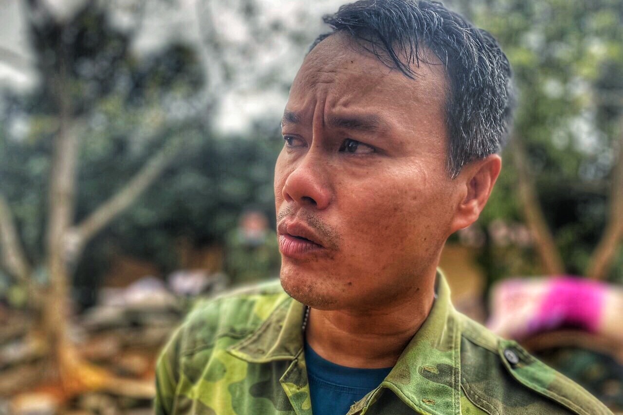 Chien si thoat chet ke luc dat da ap xuong Doan 337 hinh anh