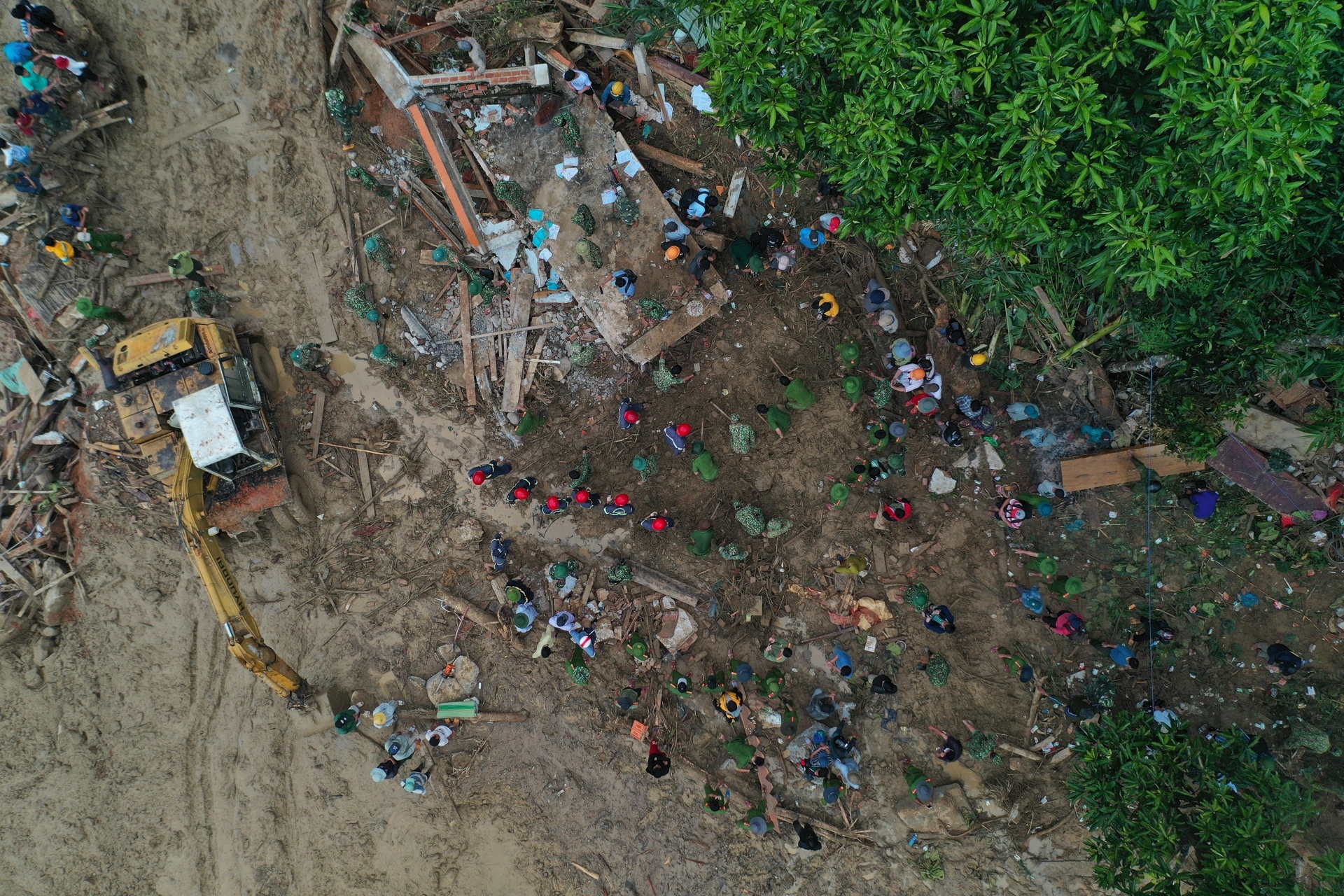 sat lo o Tra Leng anh 2