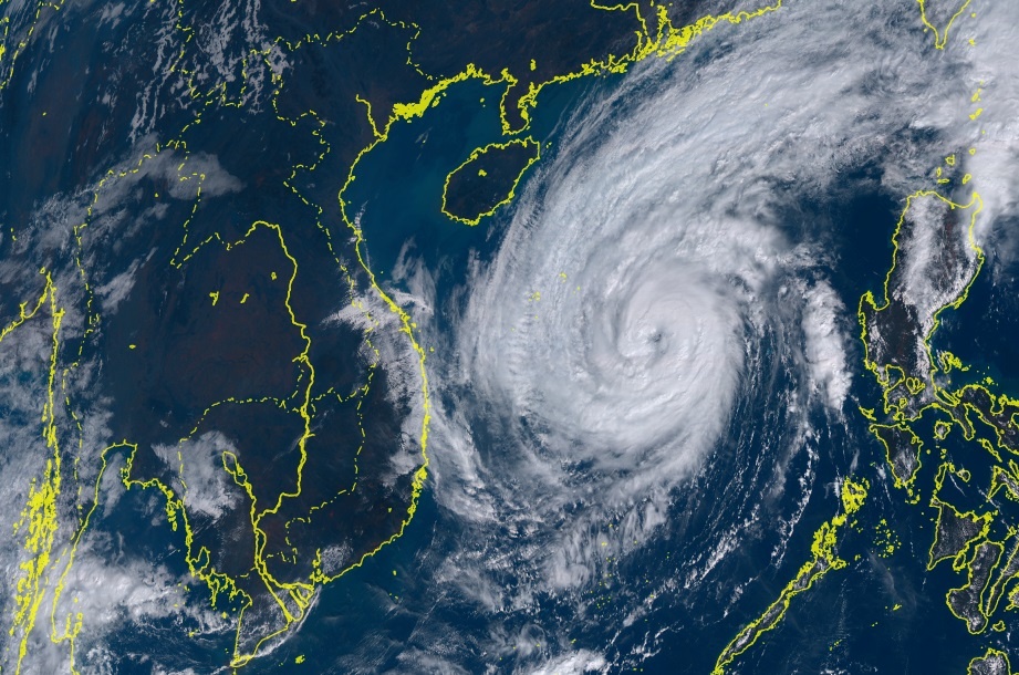 Bao so 13 manh len mot cap hinh anh