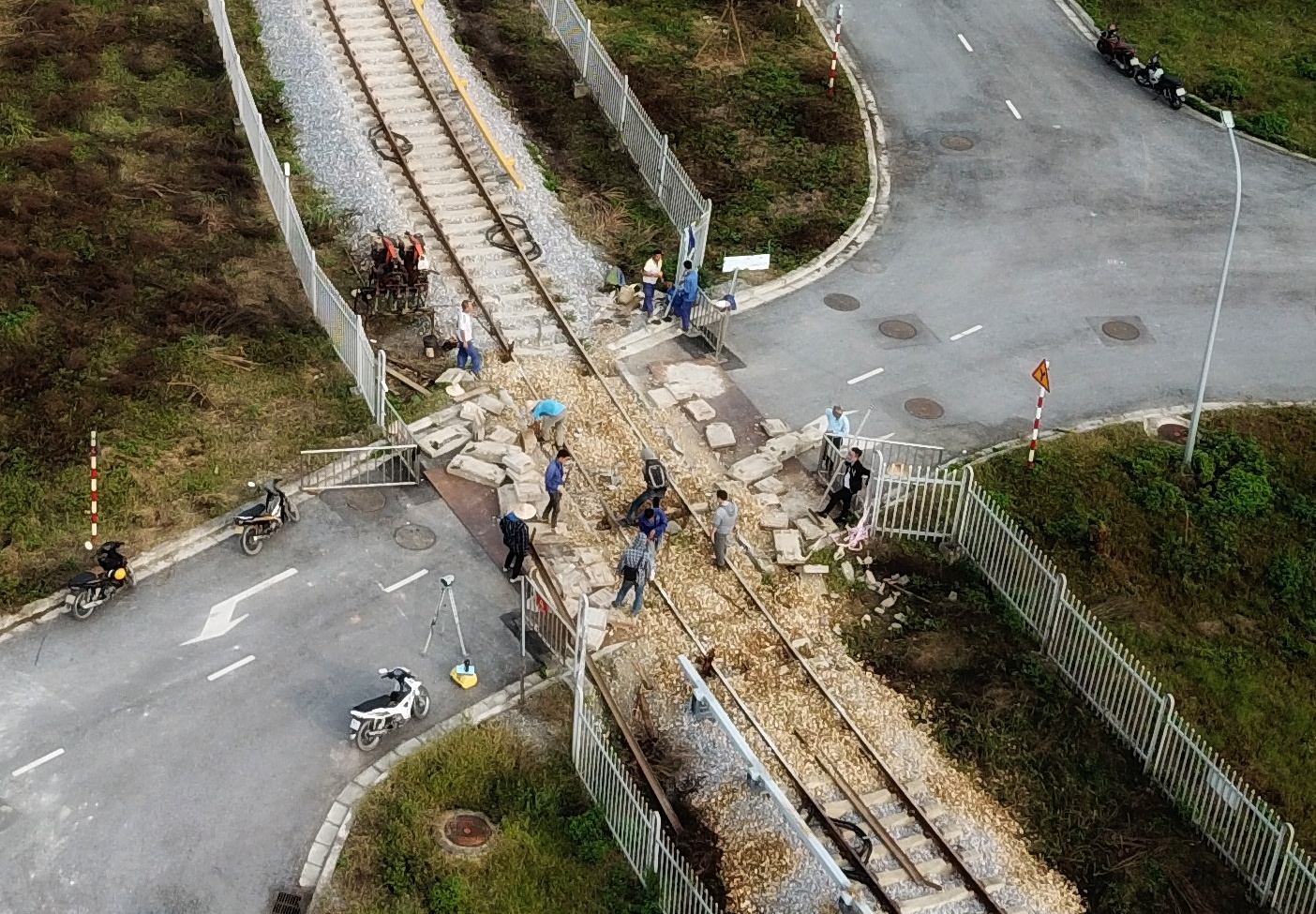 Cat Linh - Ha Dong hu hong anh 2