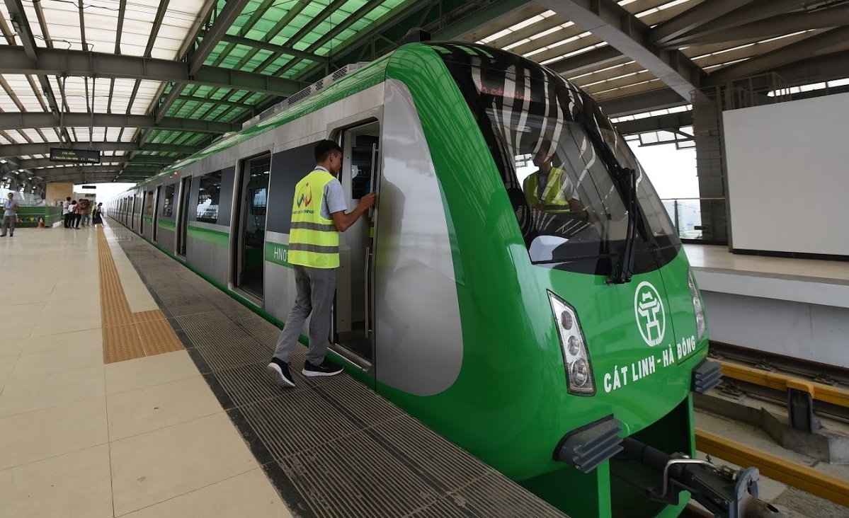 Tau Cat Linh - Ha Dong chay thu lan cuoi tu 12/12 hinh anh