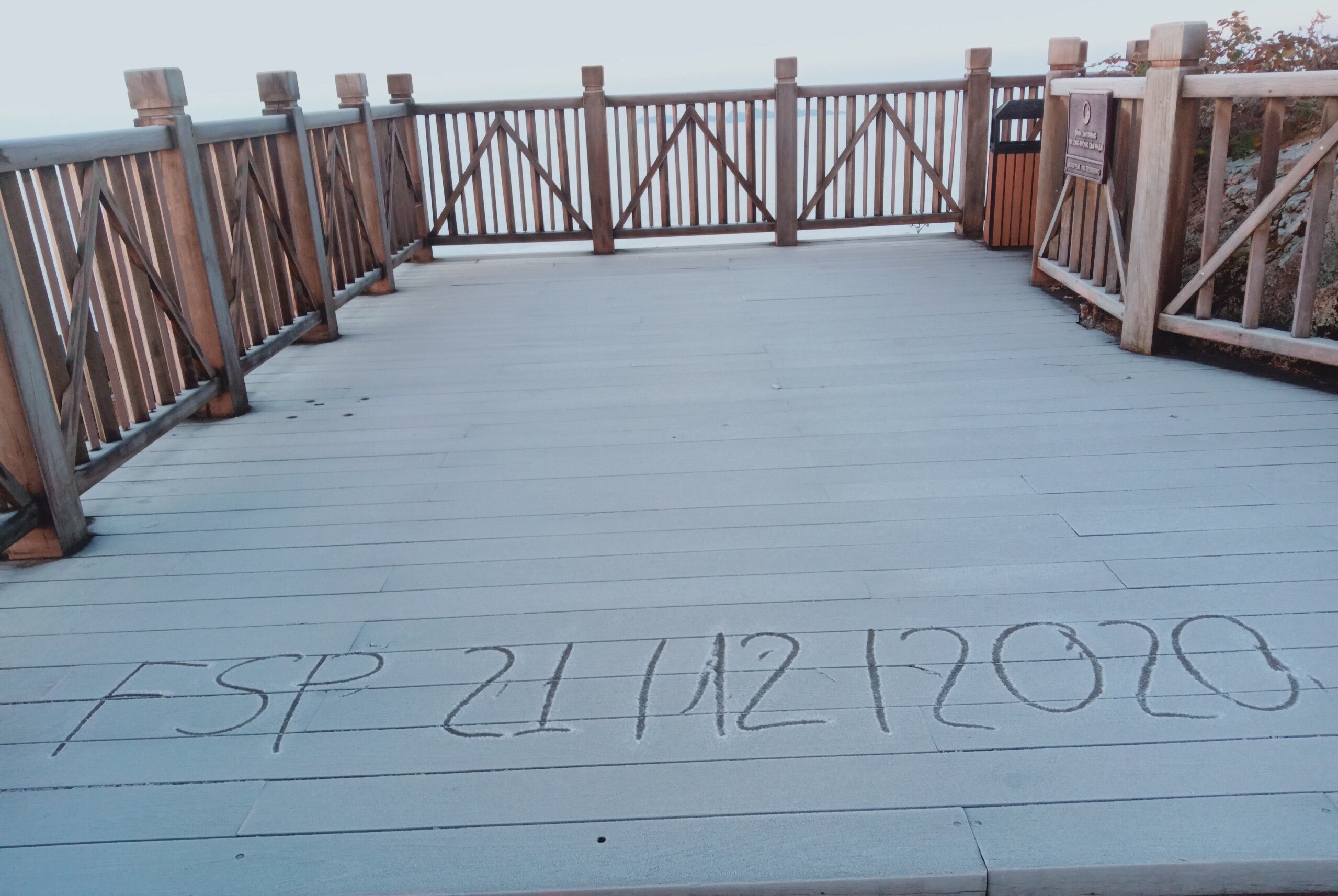 Fansipan co bang tuyet anh 2