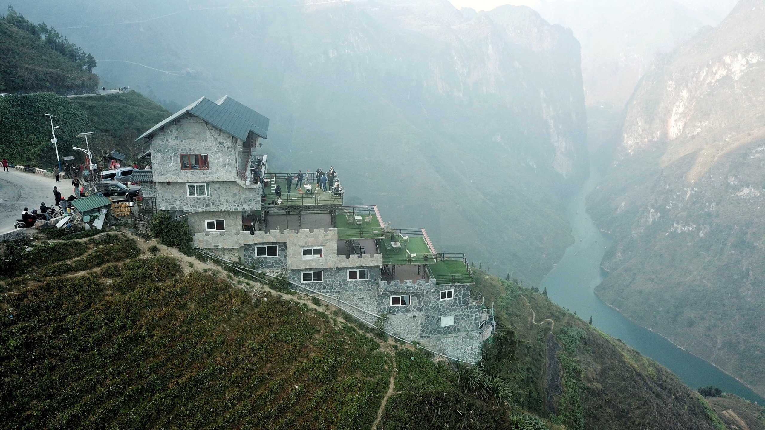 Ma Pi Leng Panorama don khach anh 3