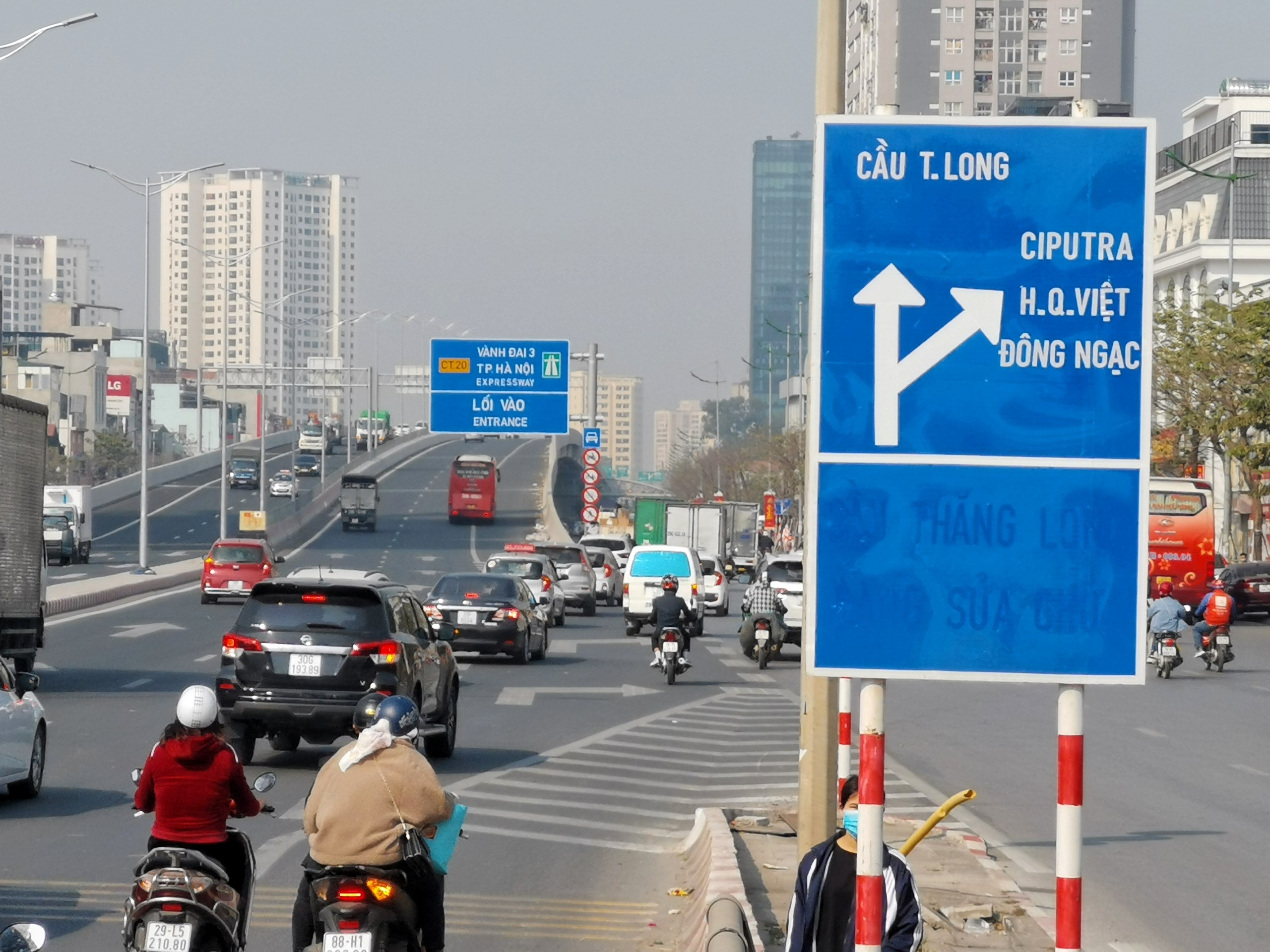 quay dau tai cau Thang Long anh 1