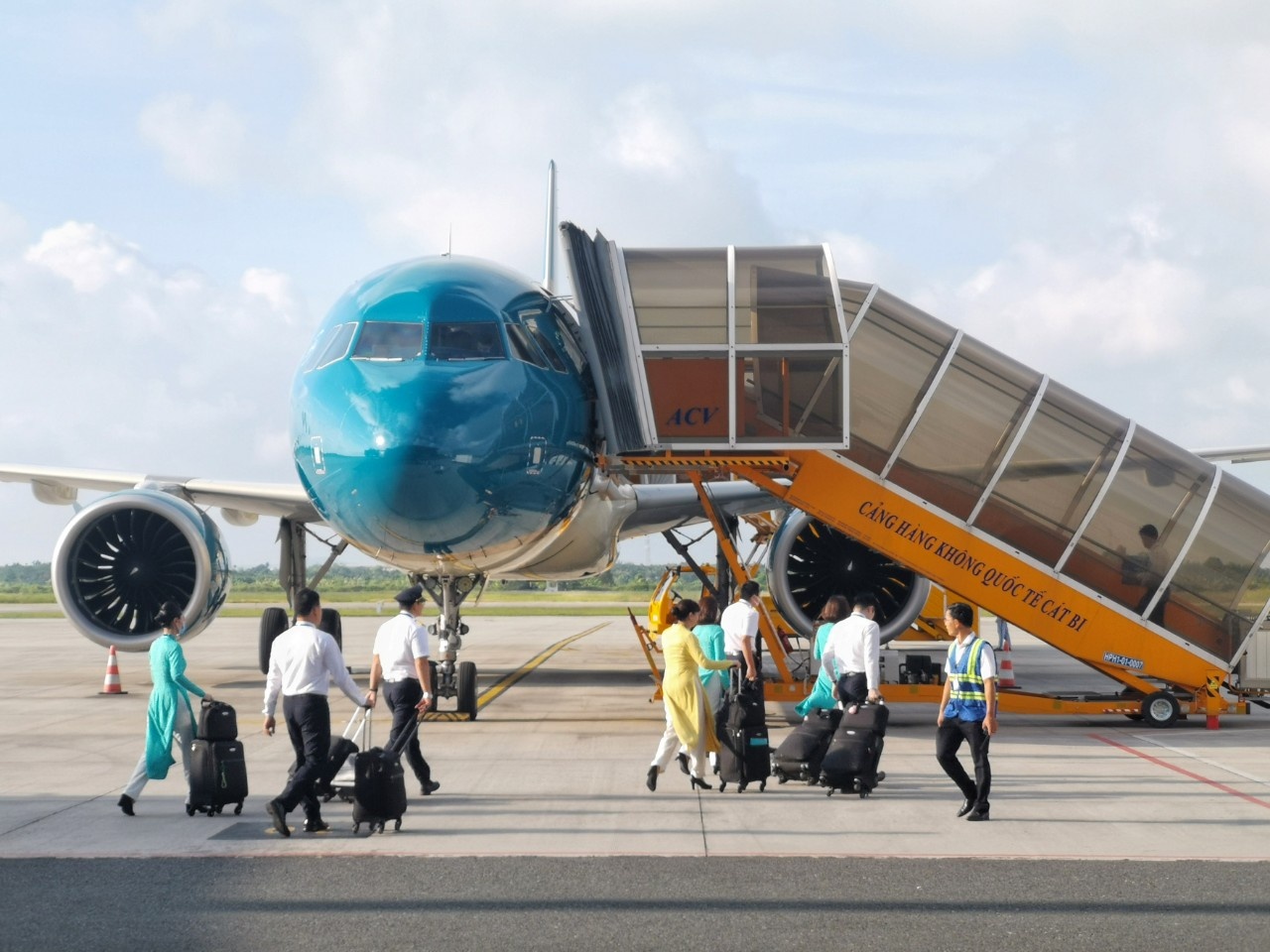 chuyen bay quoc te ve Viet Nam anh 1