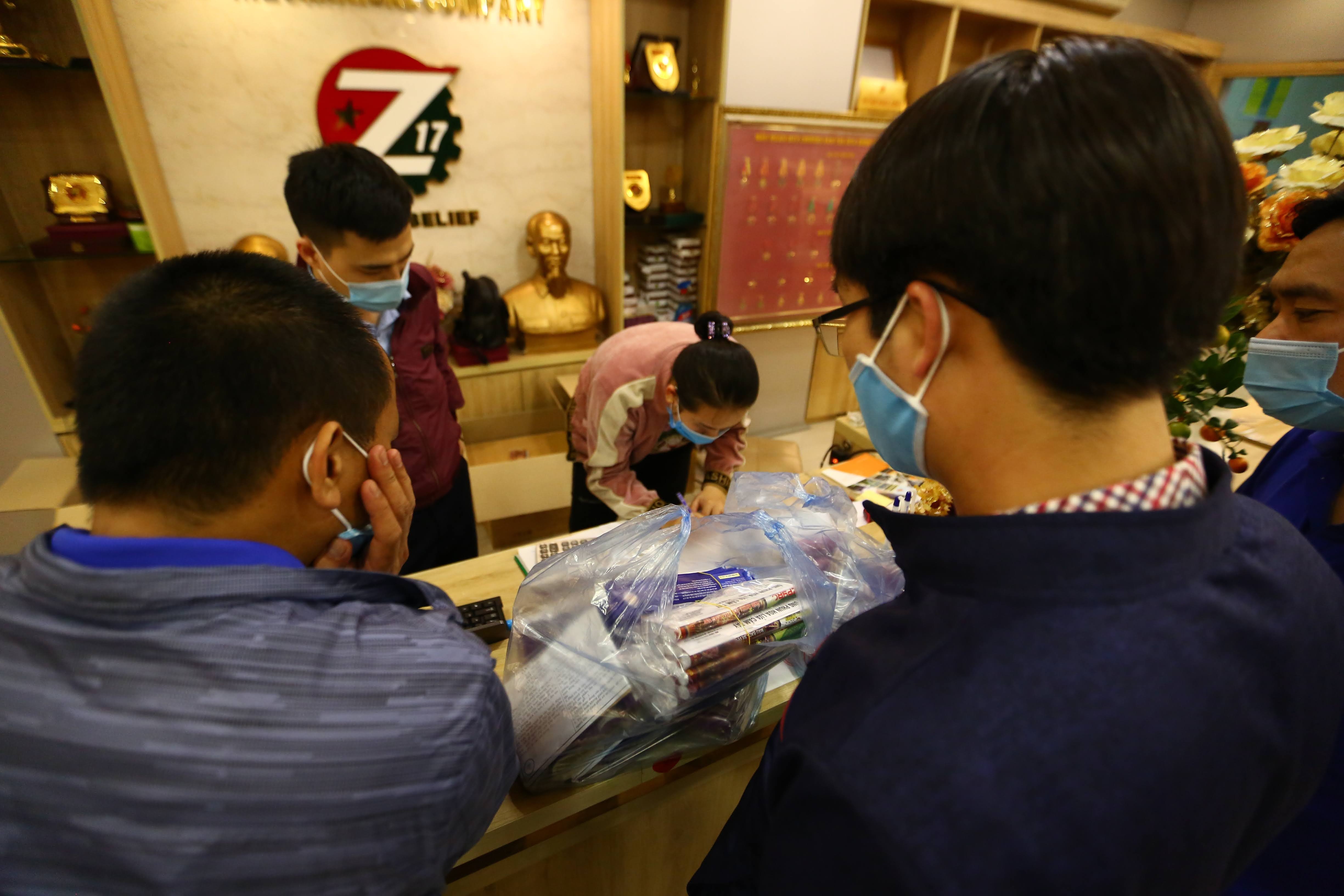 phao hoa khong tieng no anh 3