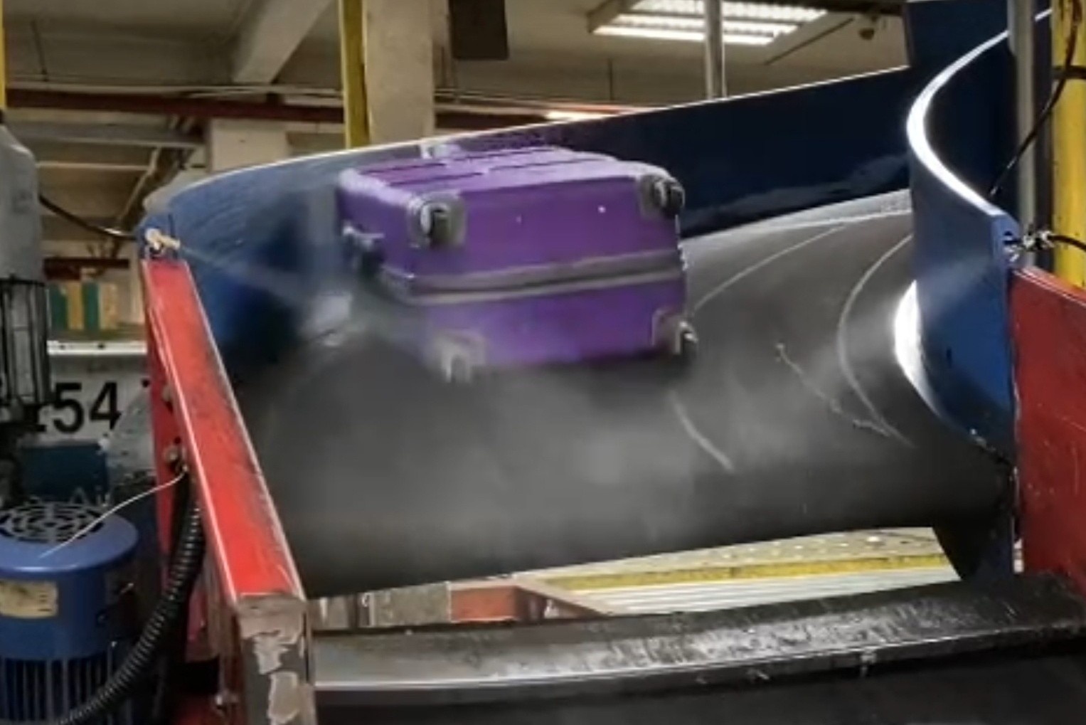 Khu khuan hanh ly tu dong tai san bay Tan Son Nhat hinh anh