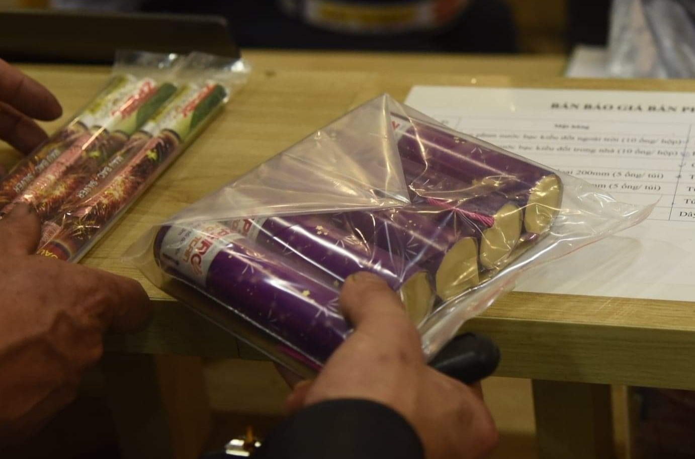 phao hoa khong tieng no anh 8